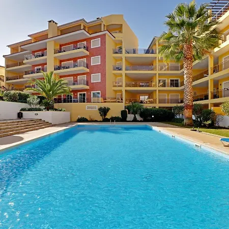 Apartmán Balcony With Pool By Homing *