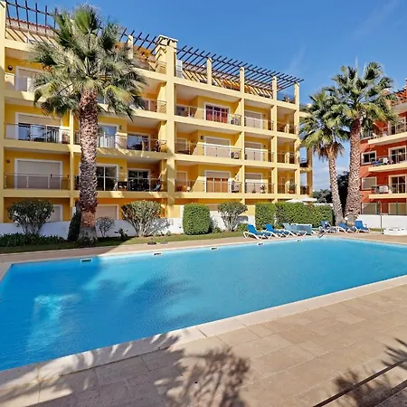 Balcony With Pool By Homing Διαμέρισμα