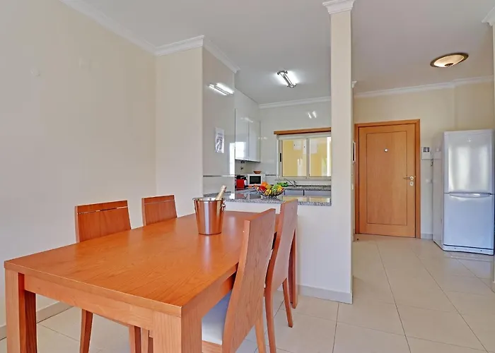 Balcony With Pool By Homing לאגוּ‏ש